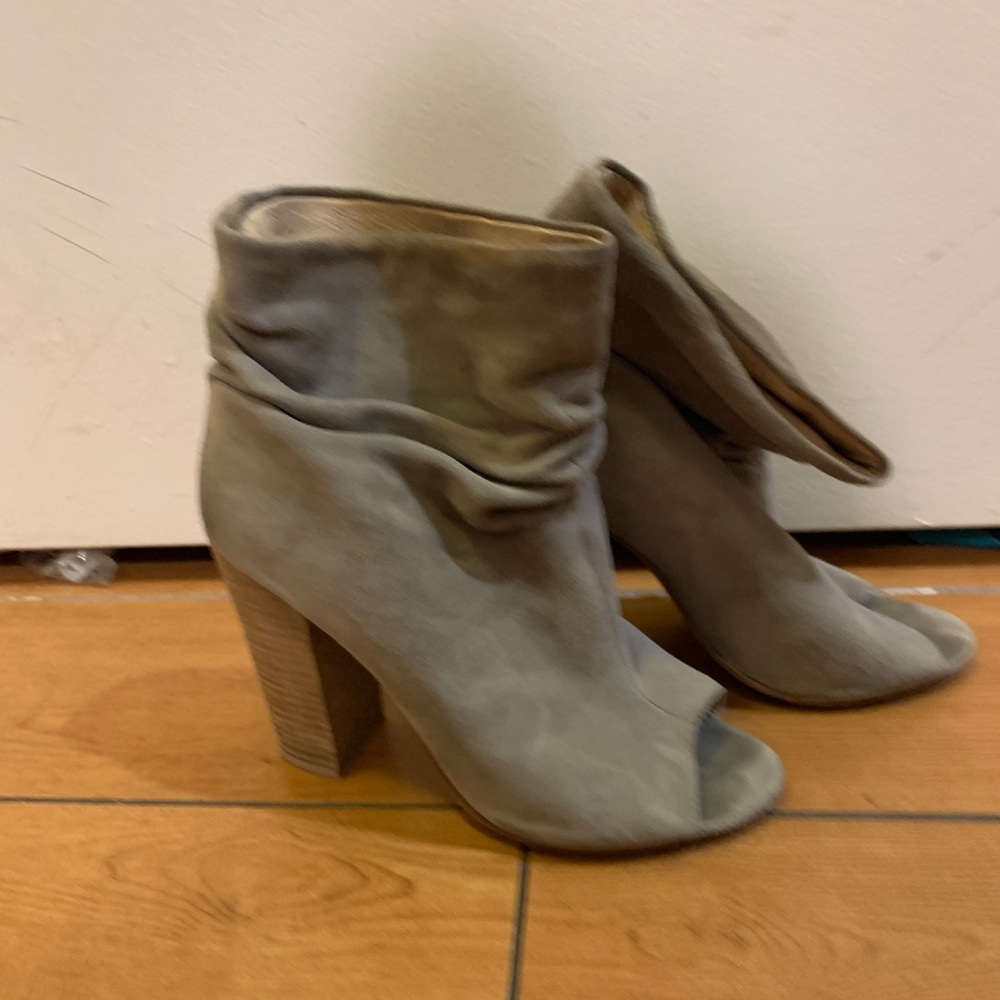 Kristen Cavalari for Chinese Laundry suede booties